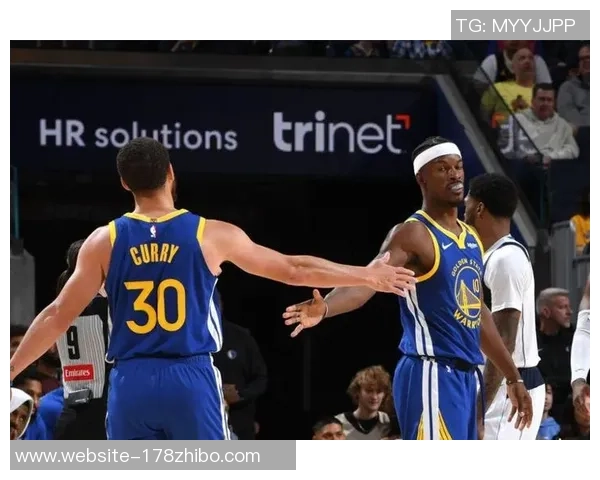 2017年勇士与黄蜂激战回顾:一场精彩的篮球对决与战术较量 2017年勇士与黄蜂激战回顾:一场精彩的篮球对决与战术较量